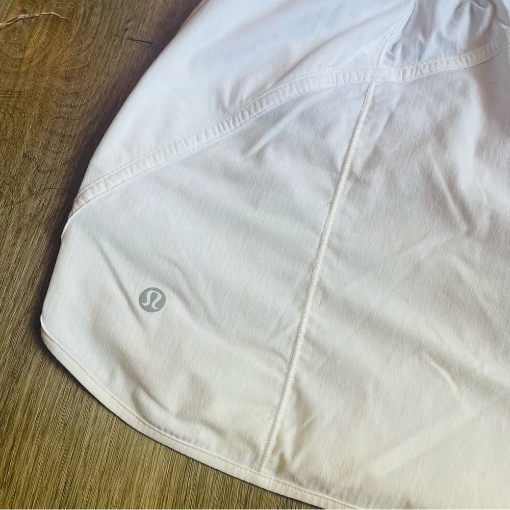 Lululemon Tracker Shorts - Picture 6 of 7